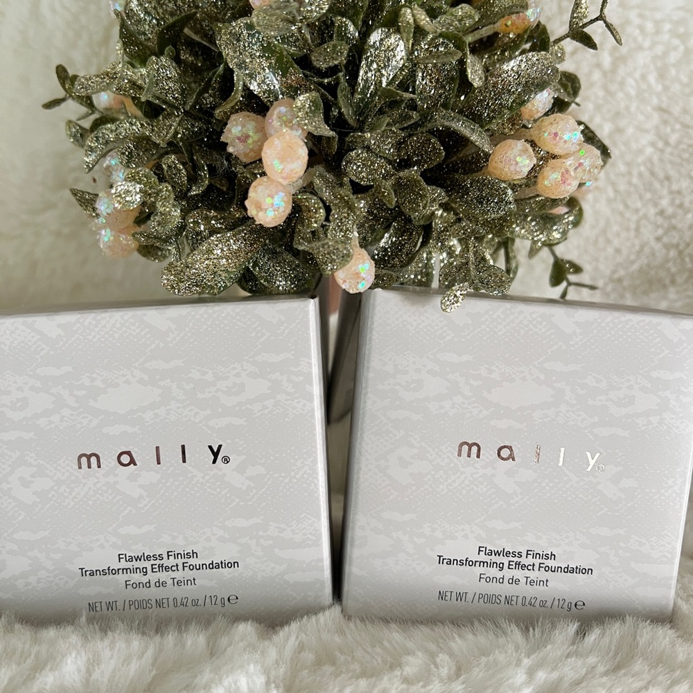 SOLD——- Mally Beauty Fond de teint Flawless Foundation.